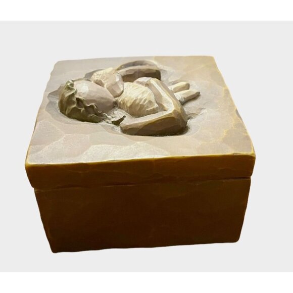 Willow Tree 2004 Peace on Earth Trinket Box Susan Lordi 3" - Picture 3 of 12